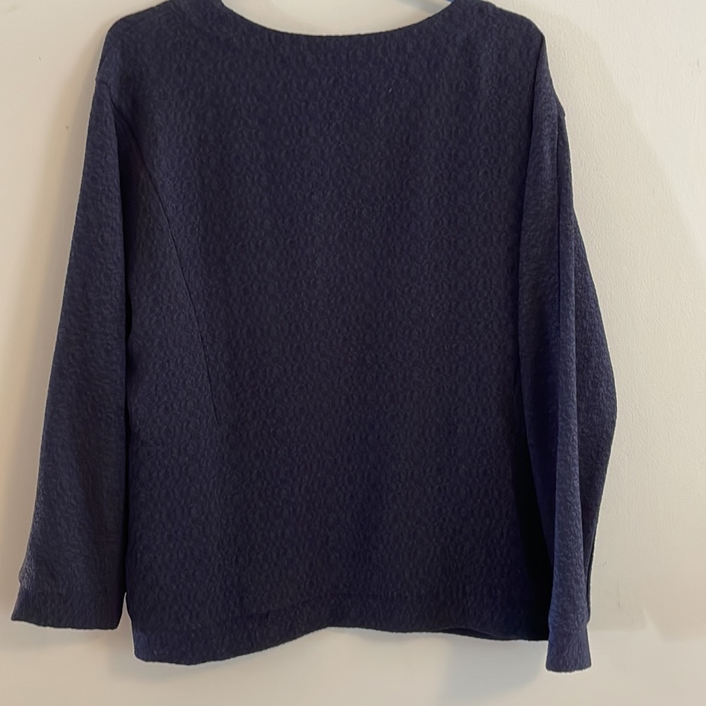 Acoté Textured Top - Picture 5 of 9